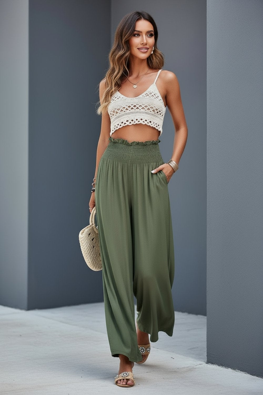 High-Waist Wide-Leg Pants – Lightweight Fabric