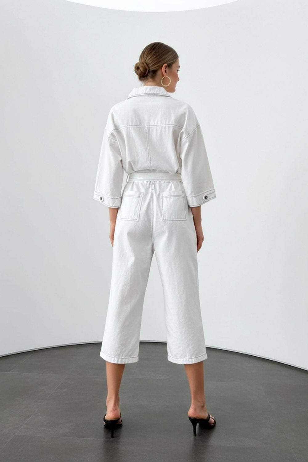 Women’s V-Neck Jumpsuit with Belt – Cropped Wide-Leg Pants